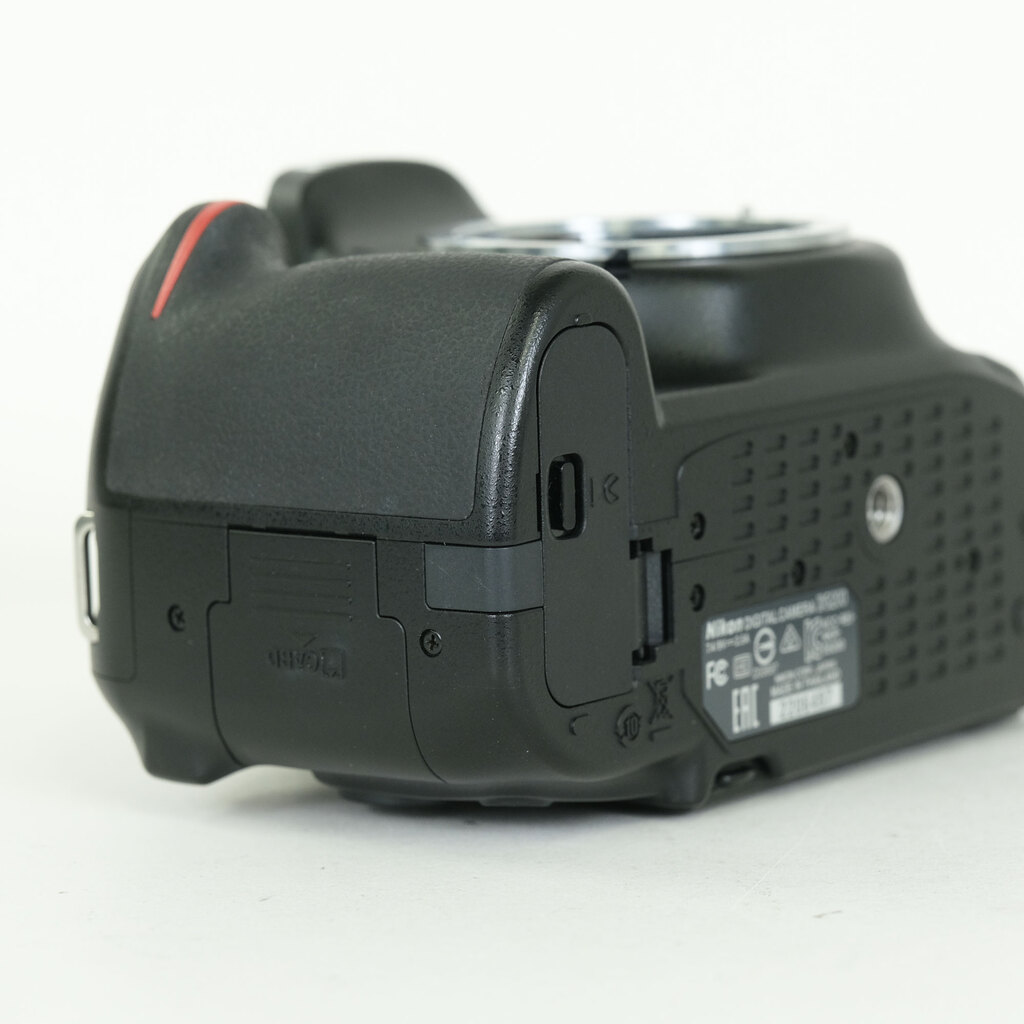 Nikon D5200 ボディ ブラック