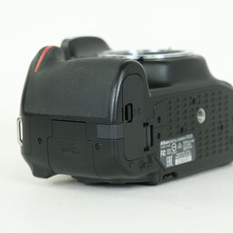 Nikon D5200 ボディ ブラック