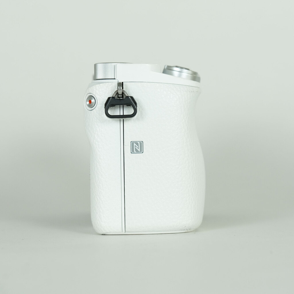 SONY α6000（ILCE-6000）