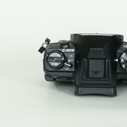 OLYMPUS OM-D E-M1 Mark II