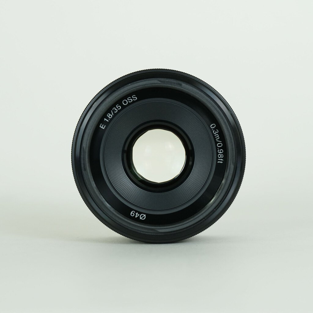 SONY E 35mm F1.8 OSS SEL35F18 SONY E 35mm F1.8 OSS SEL35F18