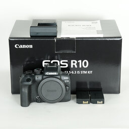 Canon EOS R10