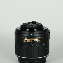 Nikon AF-S DX NIKKOR 18-55mm f3.5-5.6G VR II
