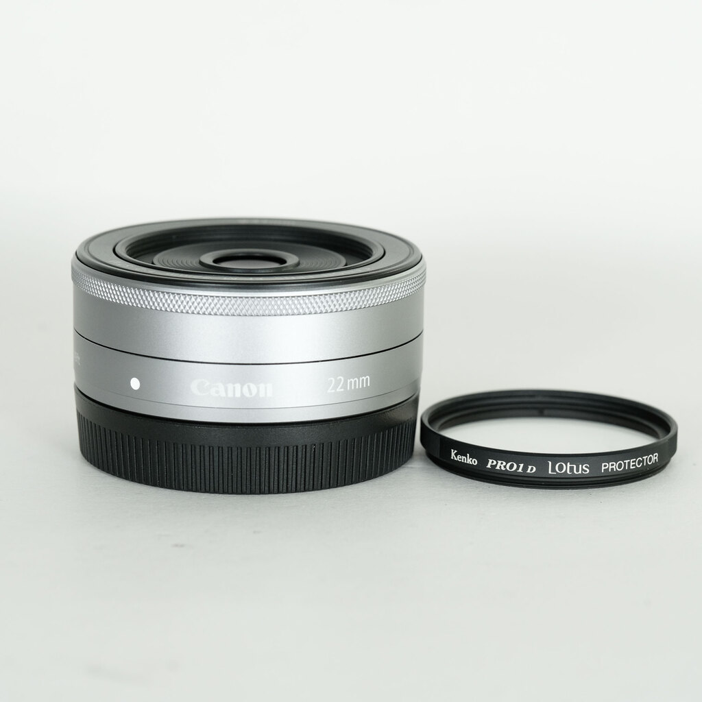 Canon EF-M22mm F2 STM