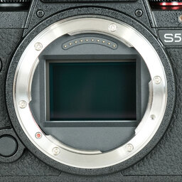 Panasonic LUMIX S5II DC-S5M2