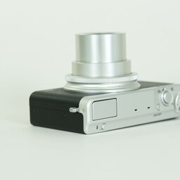 FUJIFILM XQ2 シルバー