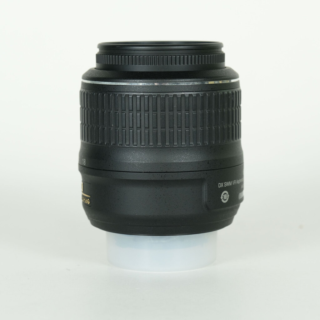 Nikon AF-S DX NIKKOR 18-55mm F3.5-5.6 G VRの出品 | ONE SCENE（ワン
