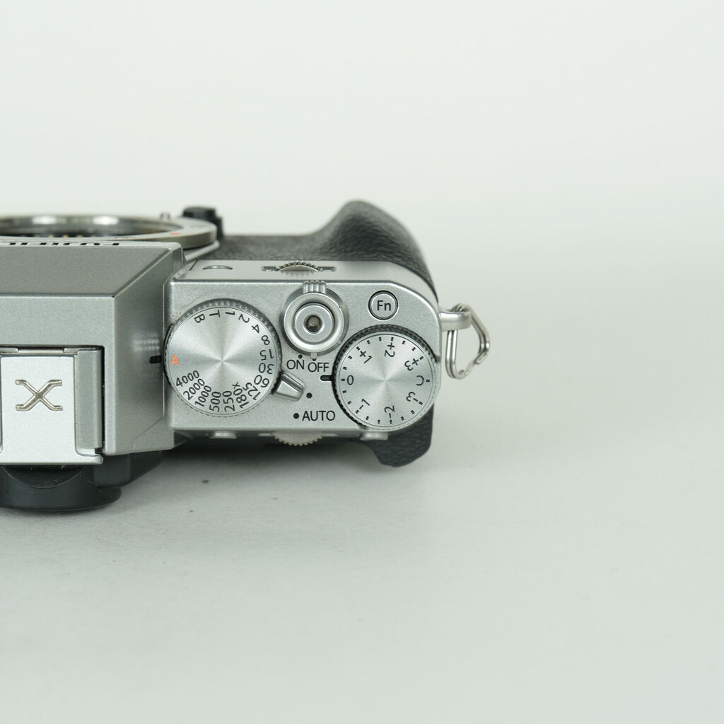 FUJIFILM X-T30の出品 | ONE SCENE（ワンシーン）