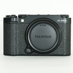FUJIFILM X-M5