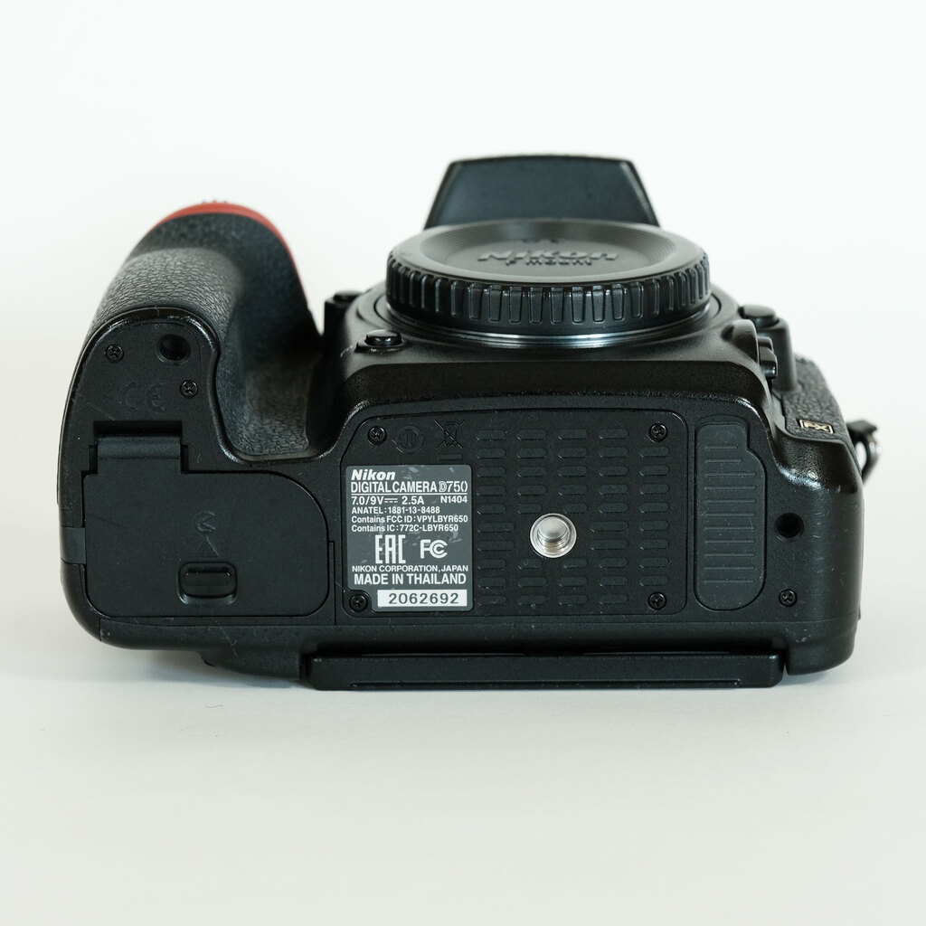 Nikon D750