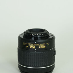 Nikon AF-P DX NIKKOR 18-55mm F3.5-5.6G VR