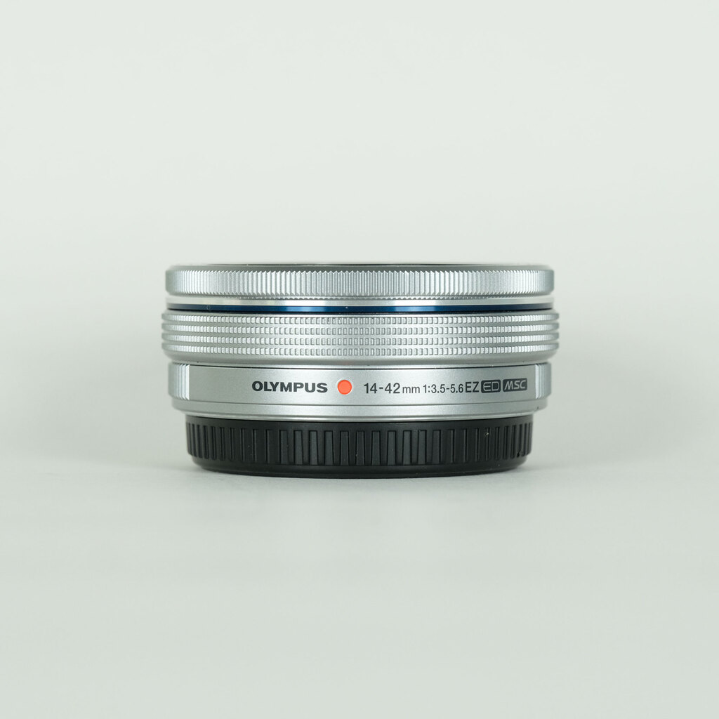 M.ZUIKO DIGITAL ED 14-42mm F3.5-5.6 EZ [シルバー] 中古価格比較