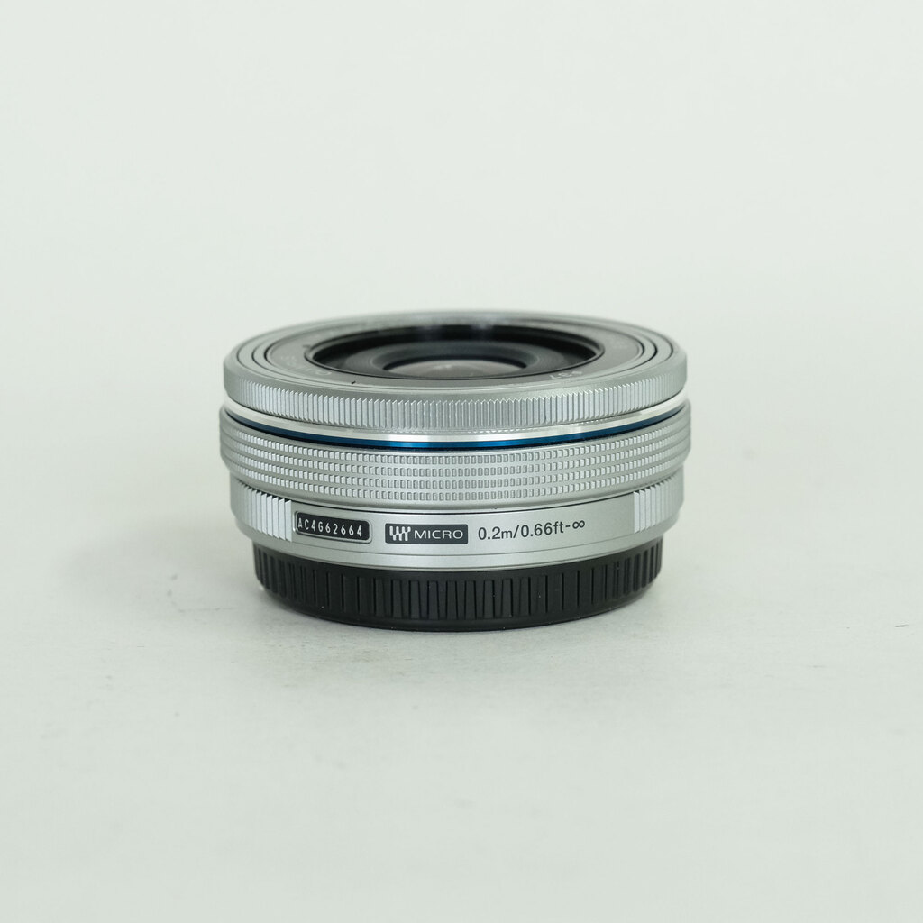 OLYMPUS M.ZUIKO DIGITAL ED 14-42mm F3.5-5.6 EZ シルバー