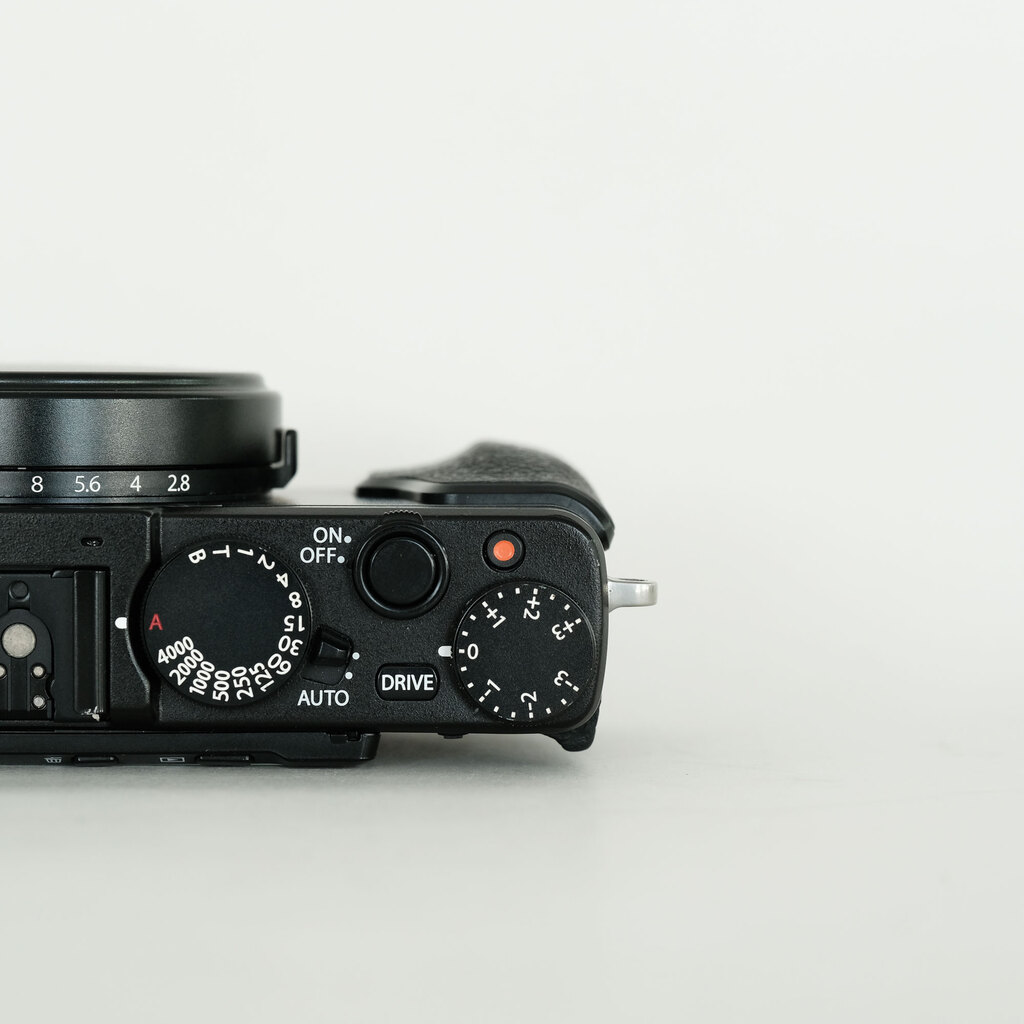 FUJIFILM X70 ブラック