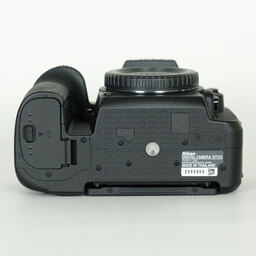 Nikon D7500