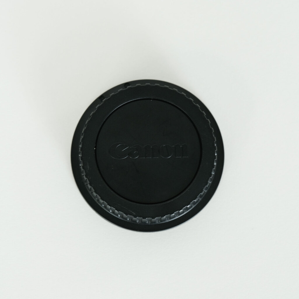 Canon EF-S18-200mm F3.5-5.6 IS