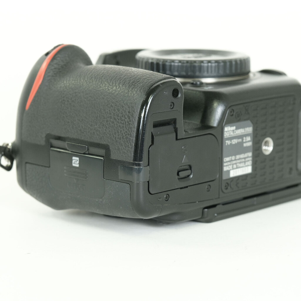 Nikon D500