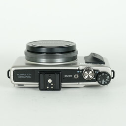 OLYMPUS XZ-1 チタニウムシルバー プレミアムキット OLYMPUS XZ-1 チタニウムシルバー プレミアムキット