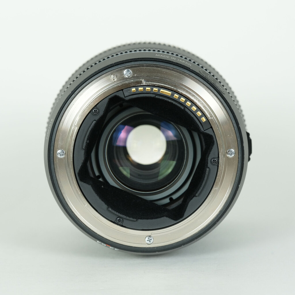 FUJIFILM GF32-64mmF4 R LM WRの出品 | ONE SCENE（ワンシーン）