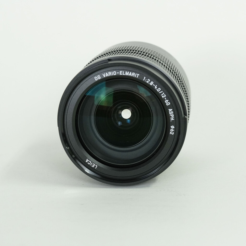 Panasonic LEICA DG VARIO-ELMARIT 12-60mm / F2.8-4.0 ASPH. / POWER O.I.S. Panasonic LEICA DG VARIO-ELMARIT 12-60mm / F2.8-4.0 ASPH. / POWER O.I.S.