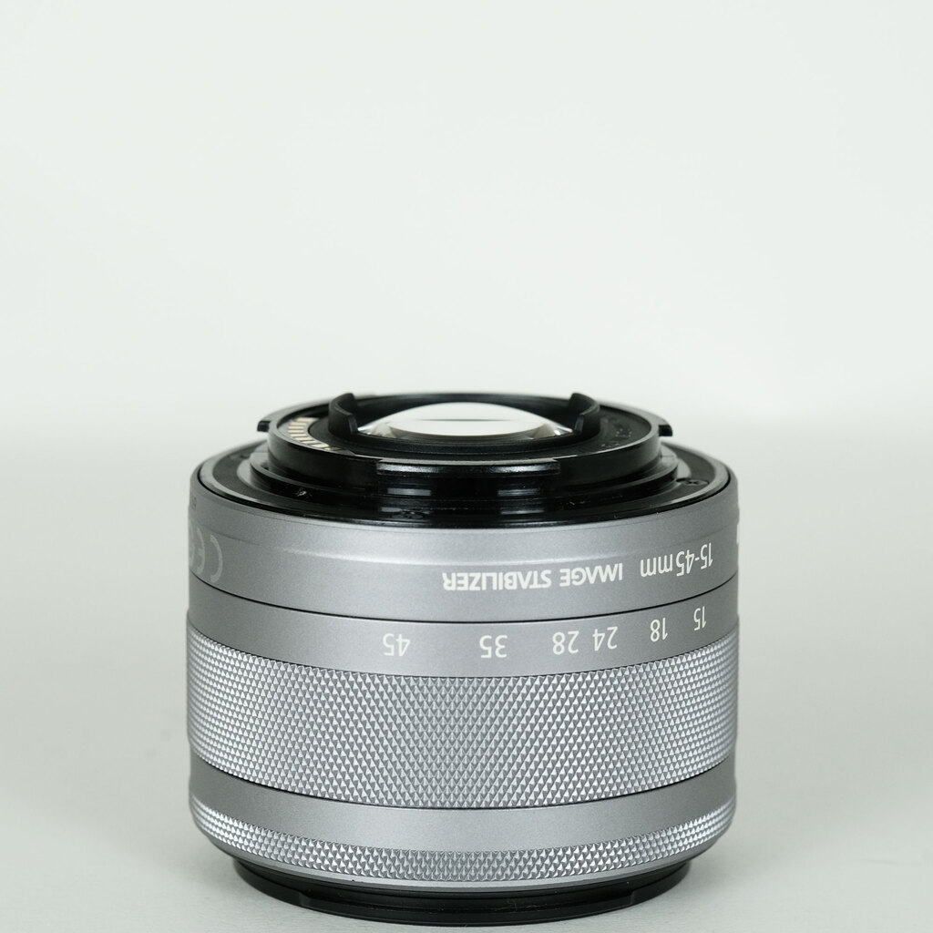 Canon EF-M15-45mm F3.5-6.3 IS STM