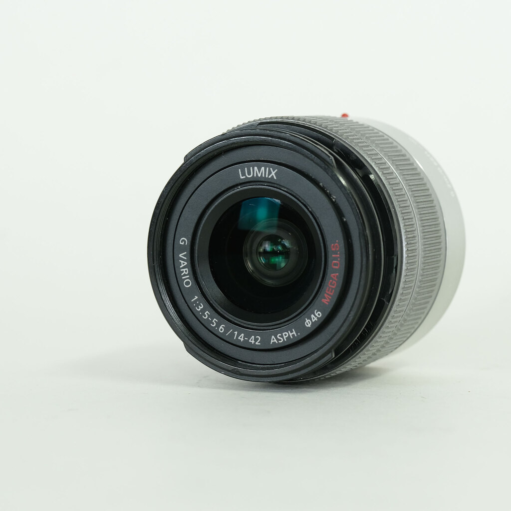 Panasonic LUMIX G VARIO 14-42mm F3.5-5.6II ASPH. MEGA O.I.S. シルバー H-FS1442A-S Panasonic LUMIX G VARIO 14-42mm F3.5-5.6II ASPH. MEGA O.I.S. シルバー H-FS1442A-S