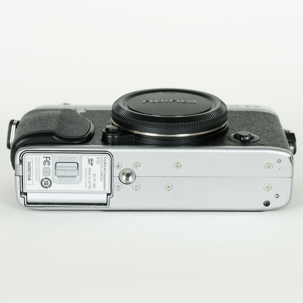 FUJIFILM X-E2