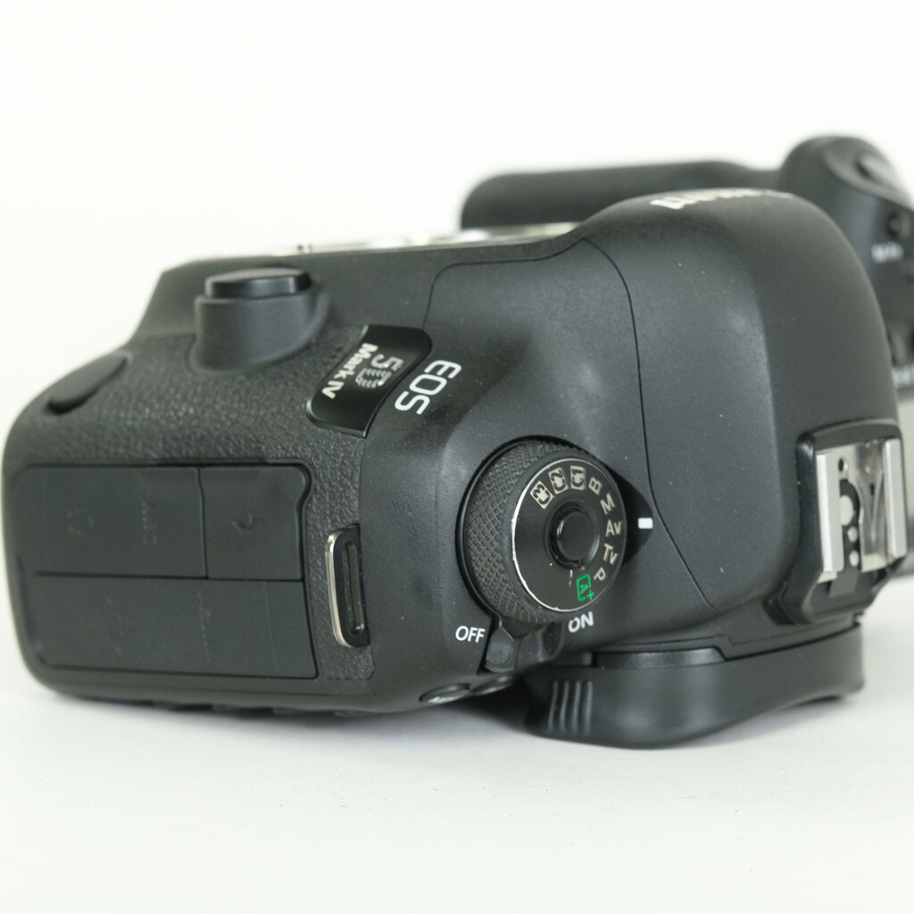 Canon EOS 5D Mark IV
