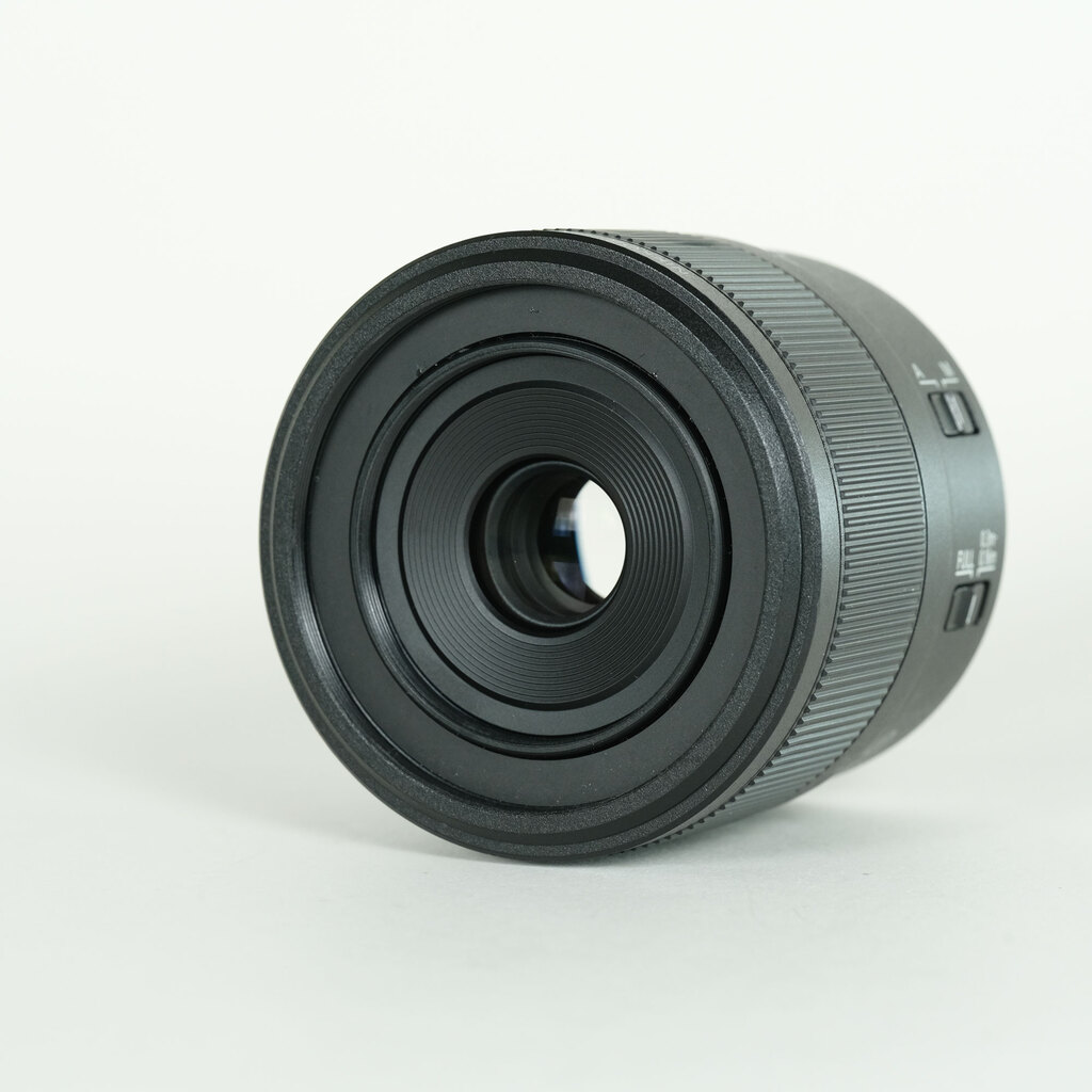 Nikon NIKKOR Z MC 50mm f/2.8 Nikon NIKKOR Z MC 50mm f/2.8
