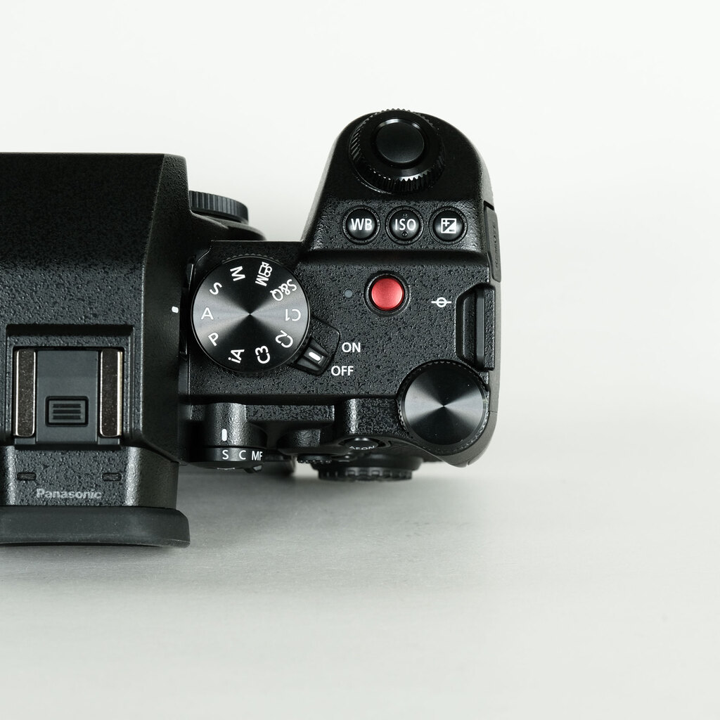 Panasonic LUMIX S5II DC-S5M2