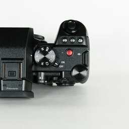 Panasonic LUMIX S5II DC-S5M2