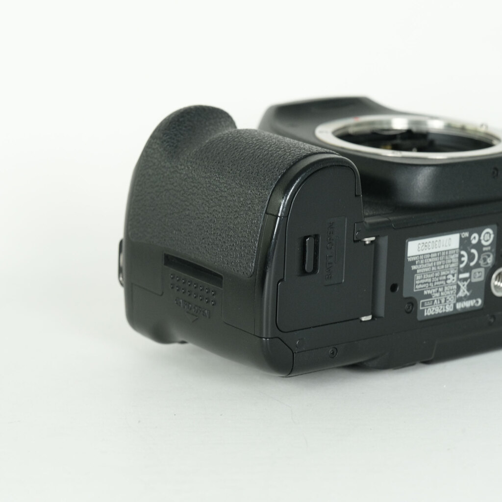 Canon EOS 5D MarkII ボディの出品 | ONE SCENE（ワンシーン）