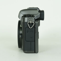 Canon EOS M5 Canon EOS M5