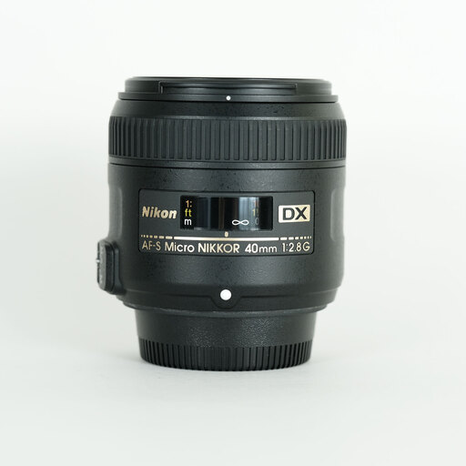 Nikon AF-S DX Micro NIKKOR 40mm f/2.8G