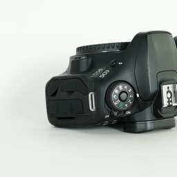 Canon EOS 90D