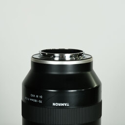 TAMRON 70-180mm F/2.8 Di III VXD (Model A056) [ ソニーE用 ]