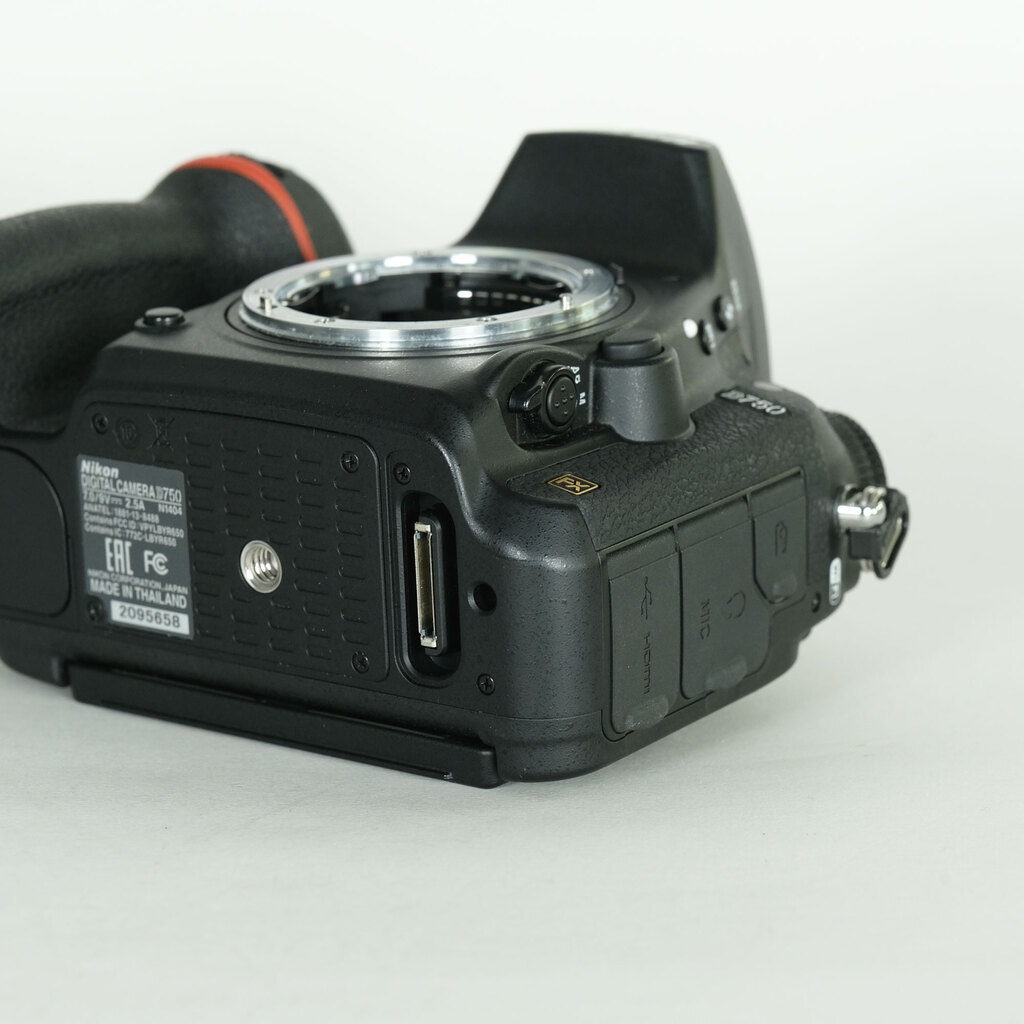 Nikon D750 Nikon D750
