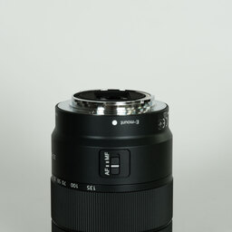 SONY E 18-135mm F3.5-5.6 OSS SEL18135
