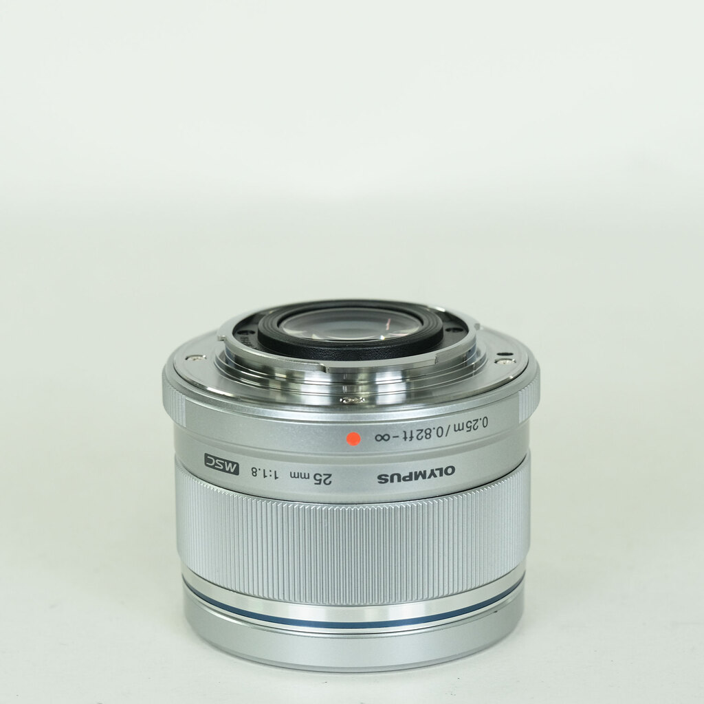 OLYMPUS M.ZUIKO DIGITAL 25mm F1.8 OLYMPUS M.ZUIKO DIGITAL 25mm F1.8