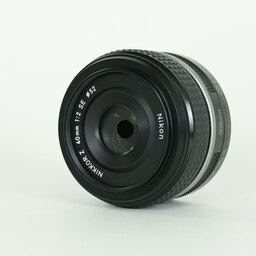 Nikon NIKKOR Z 40mm f/2 Nikon NIKKOR Z 40mm f/2