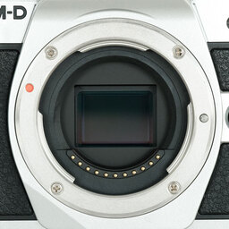 OLYMPUS OM-D E-M10 Mark III