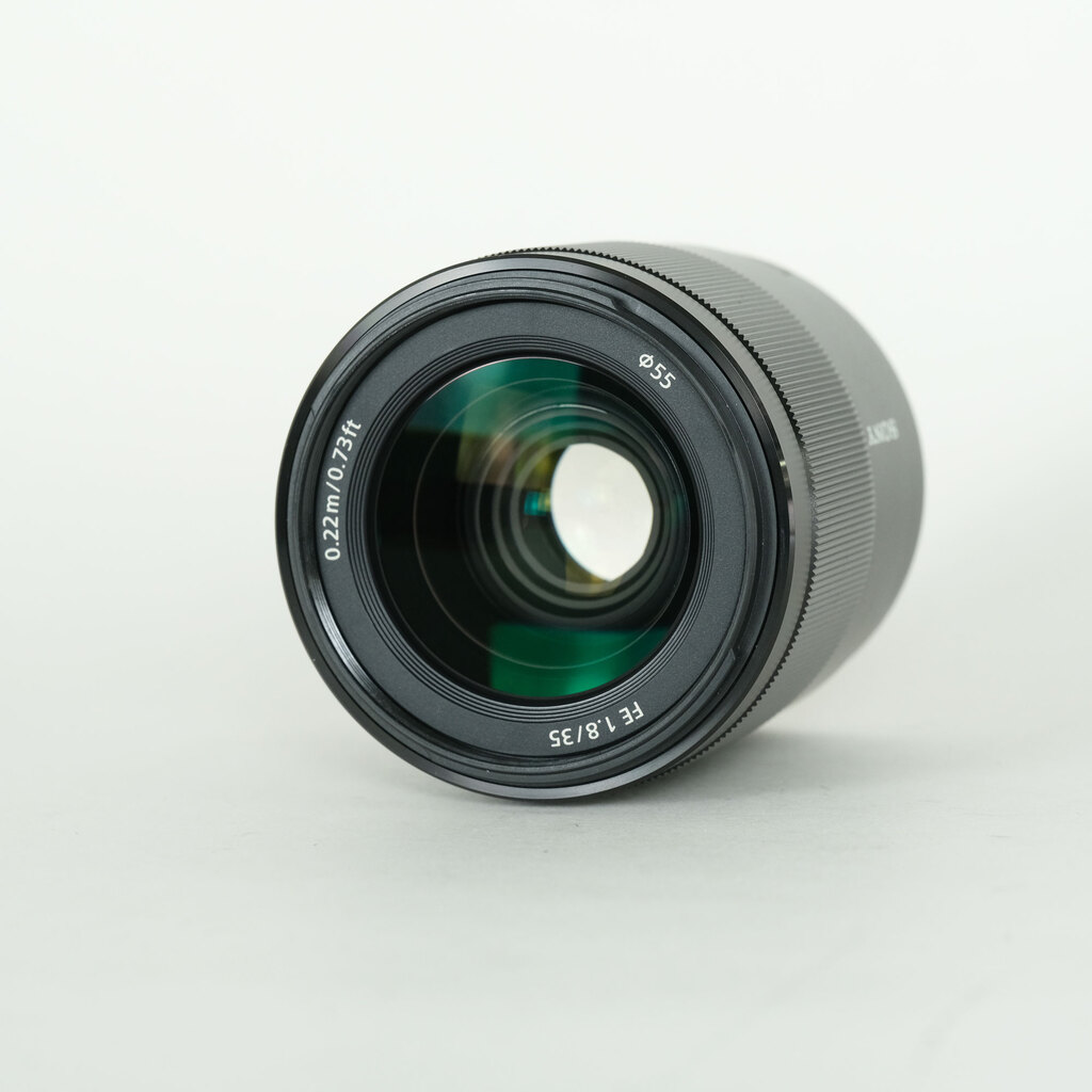 SONY FE 35mm F1.8 SEL35F18F SONY FE 35mm F1.8 SEL35F18F