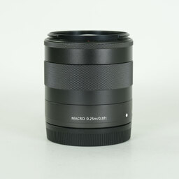 Canon EF-M18-55mm F3.5-5.6 IS STM