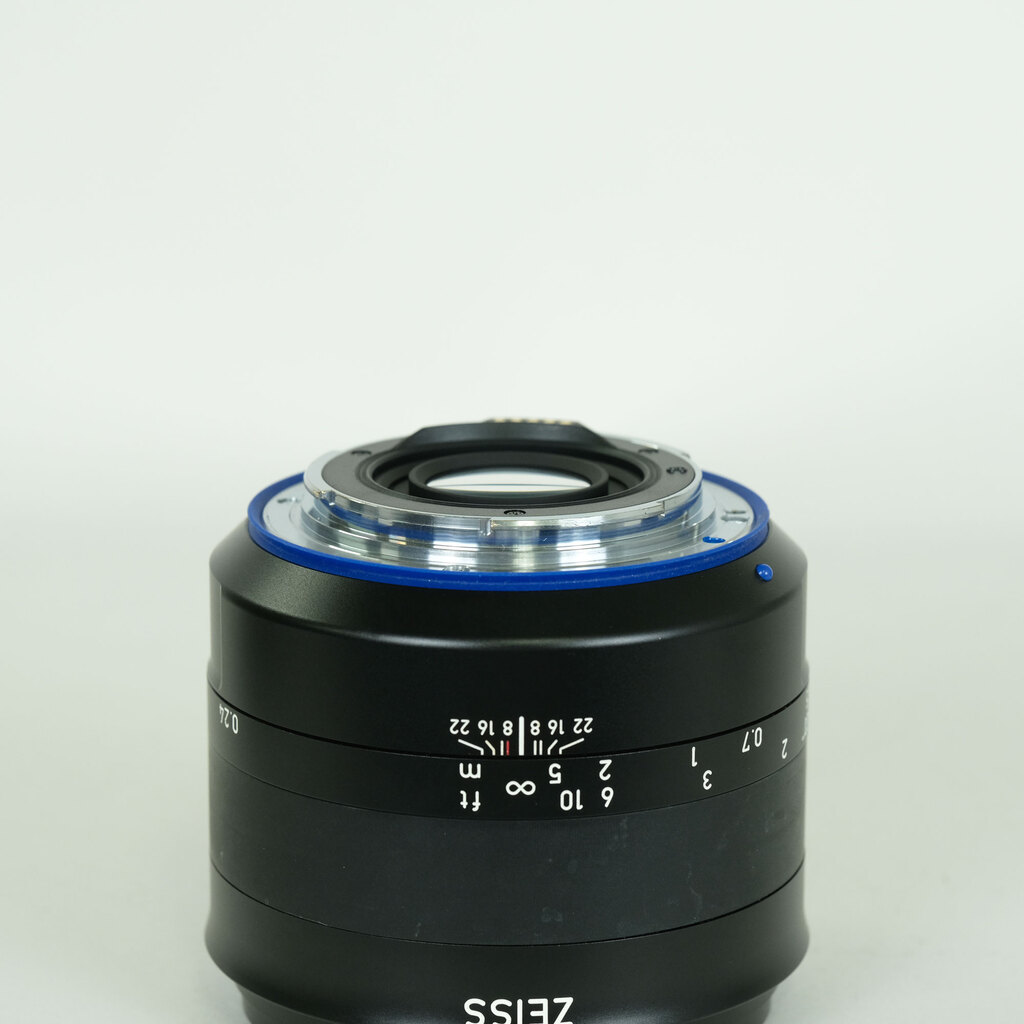 Carl Zeiss Milvus 50mm F2 M ZE [キヤノンEF用]