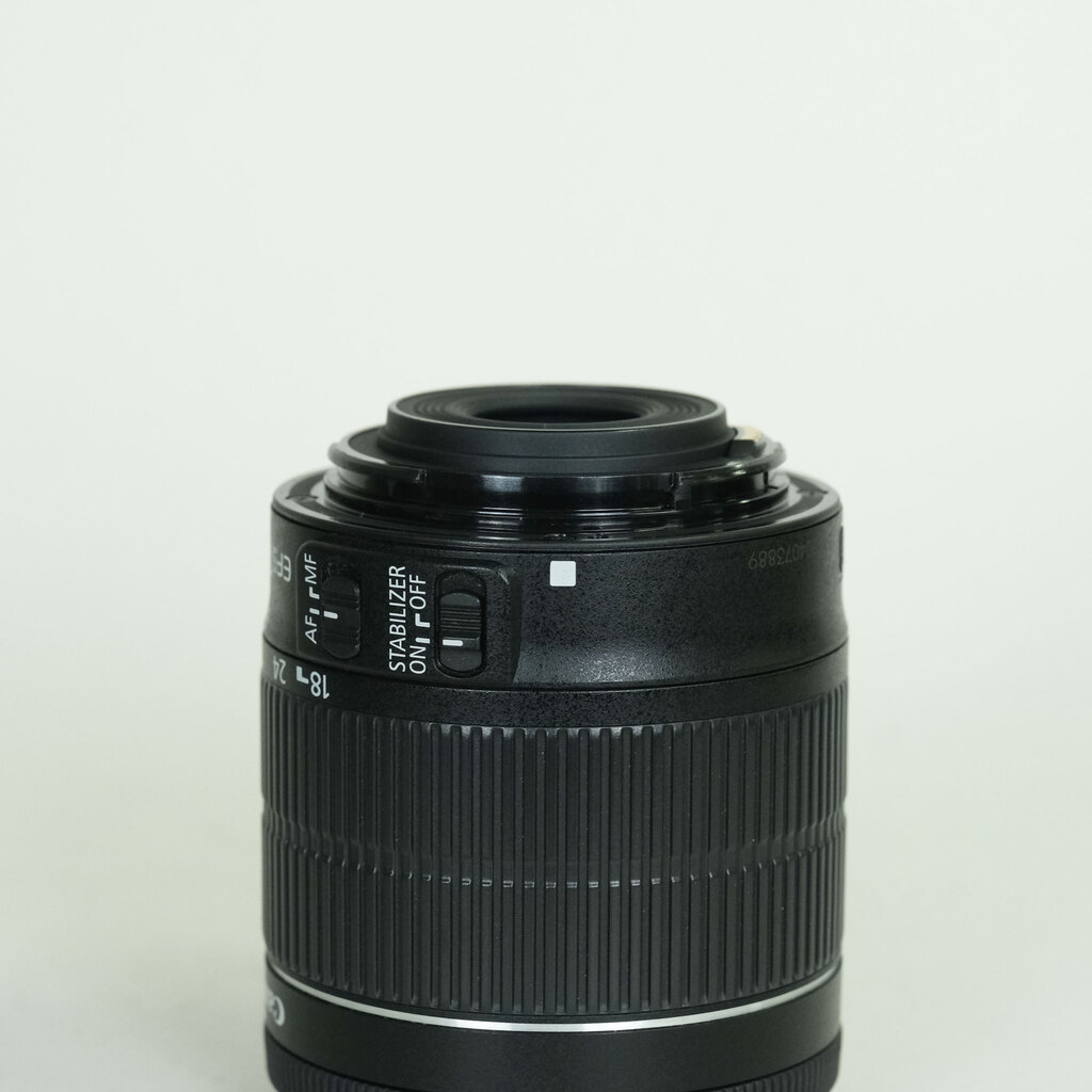Canon EF-S18-55mm F3.5-5.6 IS STM