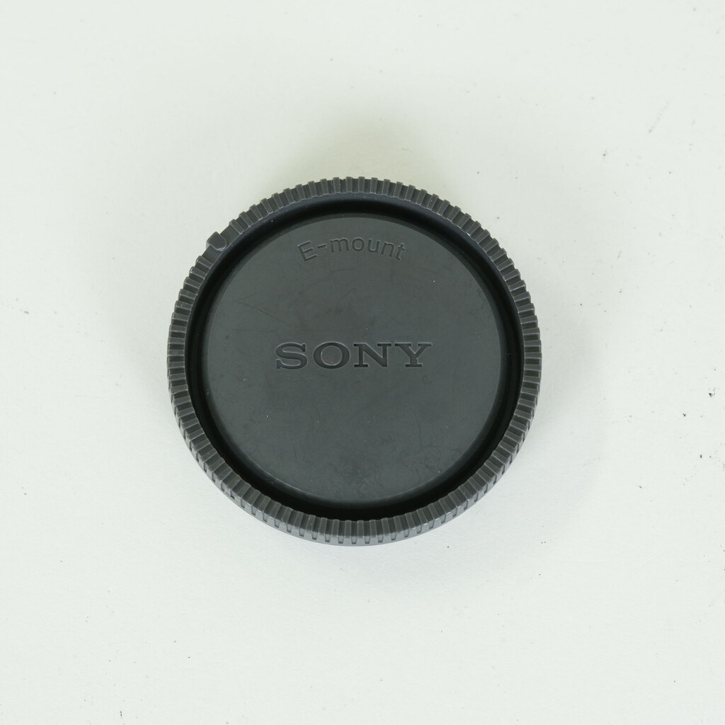 SONY FE 90mm F2.8 Macro G OSS SEL90M28G SONY FE 90mm F2.8 Macro G OSS SEL90M28G
