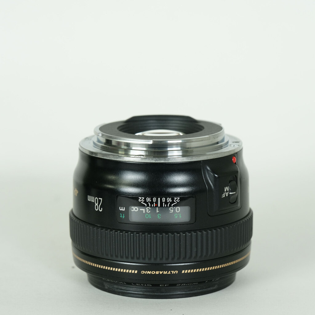 Canon EF28mm F1.8 USM