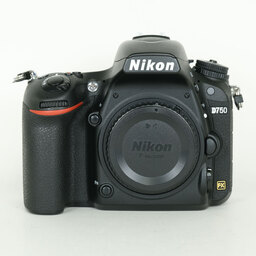 Nikon D750