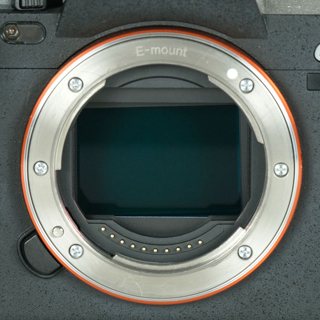 SONY α7 IV（ILCE-7M4）の出品 | ONE SCENE（ワンシーン）