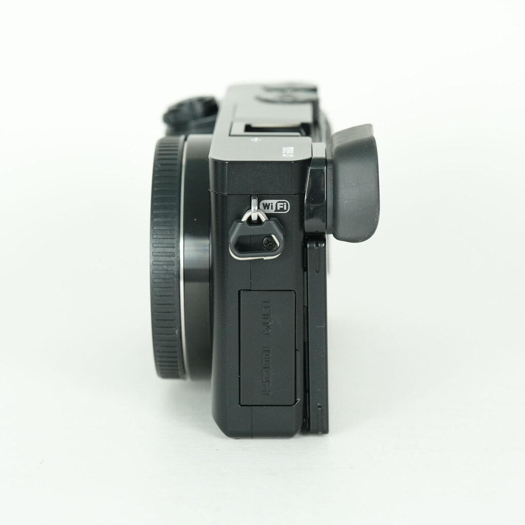 SONY α6000（ILCE-6000）の出品 | ONE SCENE（ワンシーン）